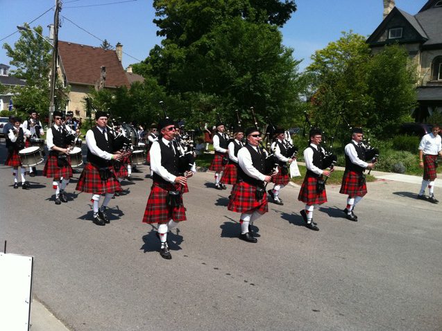 Rob Roy Gr2 marching to the competition circle